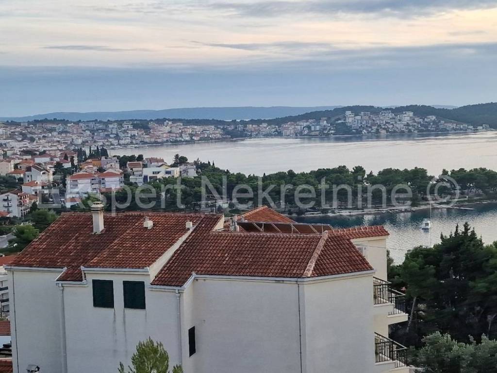 Apartmanska kuća, Prodaja, Trogir, Saldun