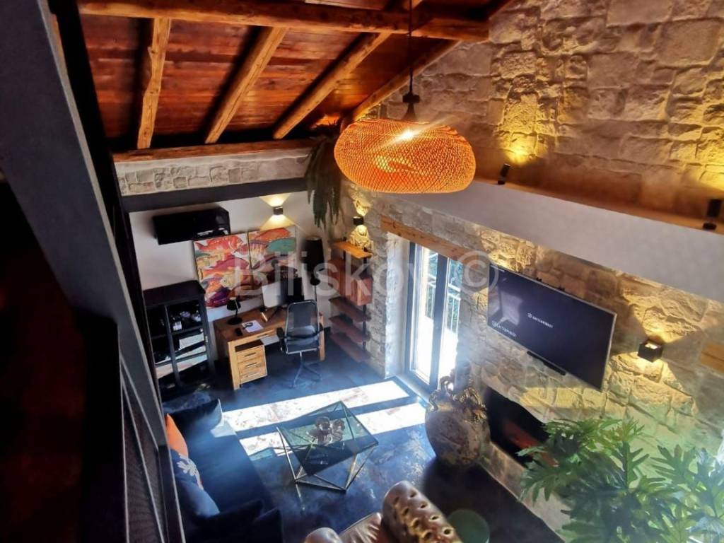 Kamena kuća, Prodaja, Kaštela, Kaštel Stari