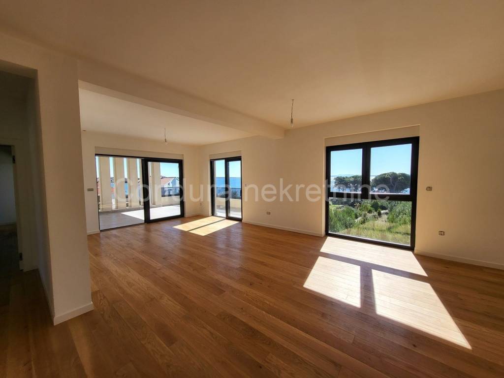 Apartman na moru, Prodaja, Privlaka, Privlaka