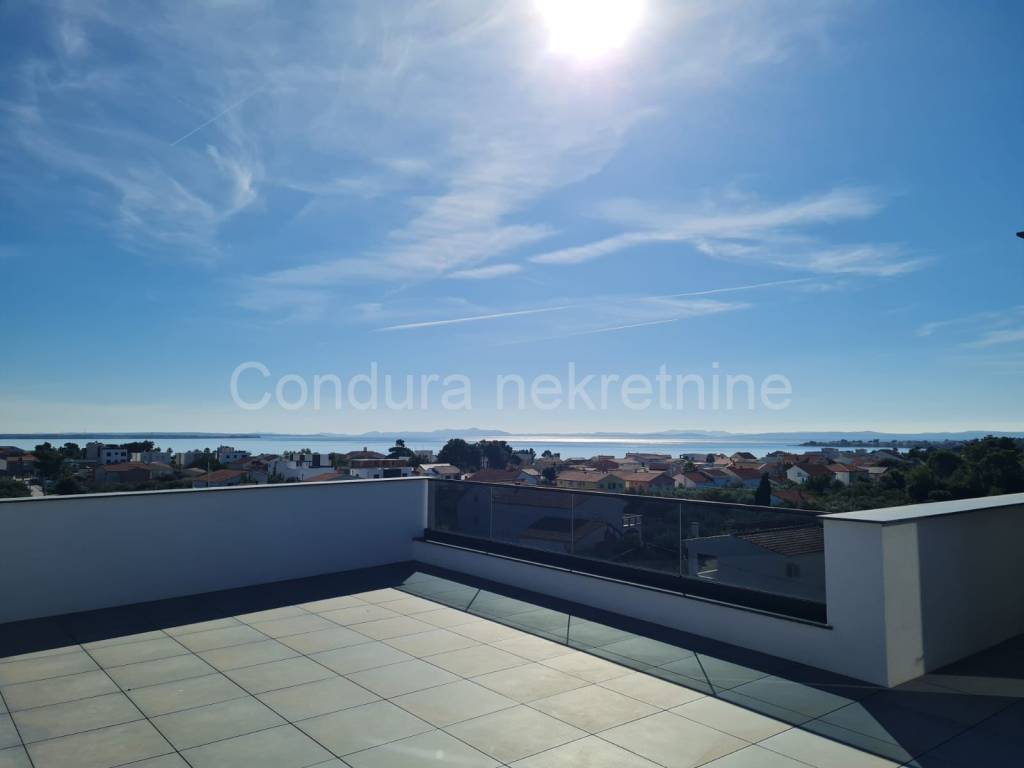 Apartman na moru, Prodaja, Vir, Vir