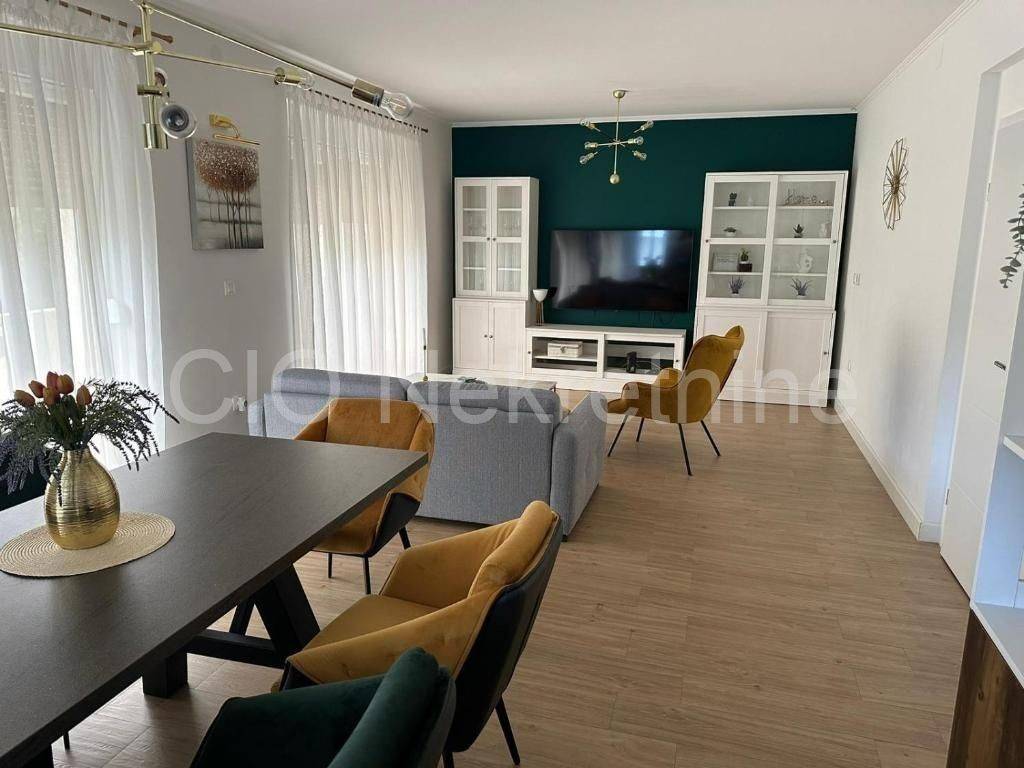 Stan u zgradi, Prodaja, Split, Split
