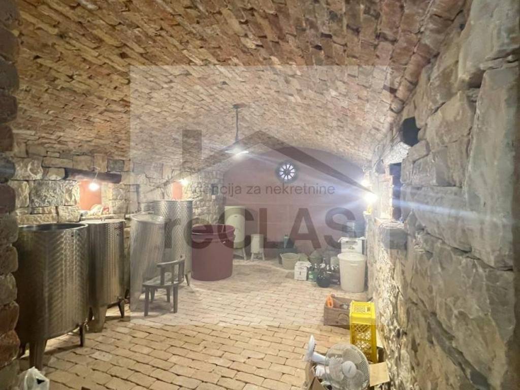 Podstrana, Podstrana