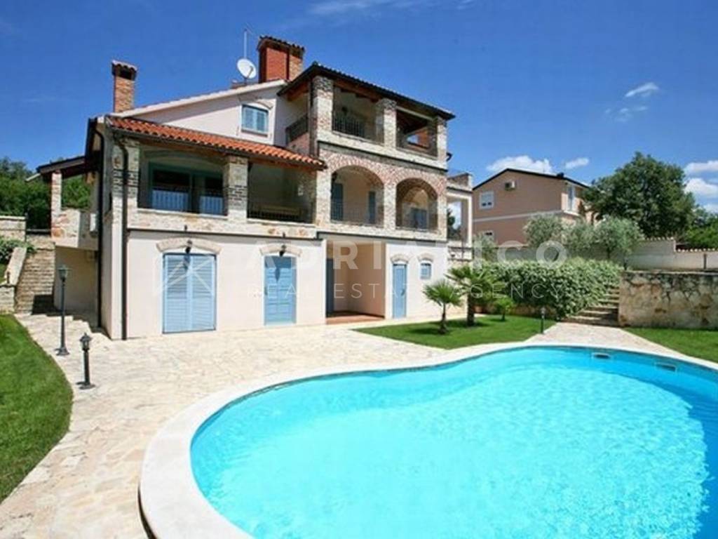 Stan u zgradi, Prodaja, Poreč, Fuškulin