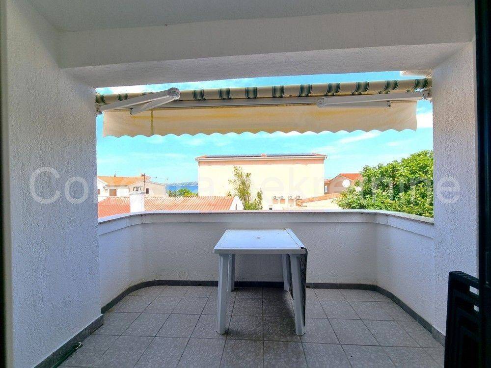 Apartman na moru, Prodaja, Vir, Vir