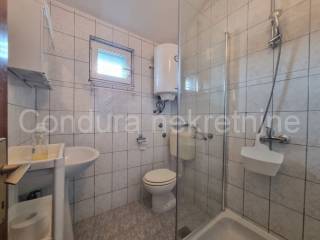 Apartman na moru, Prodaja, Vir, Vir