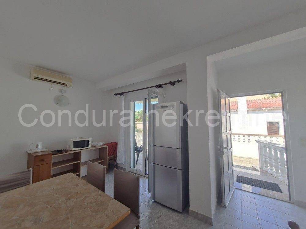 Apartman na moru, Prodaja, Vir, Vir