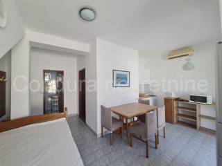 Apartman na moru, Prodaja, Vir, Vir