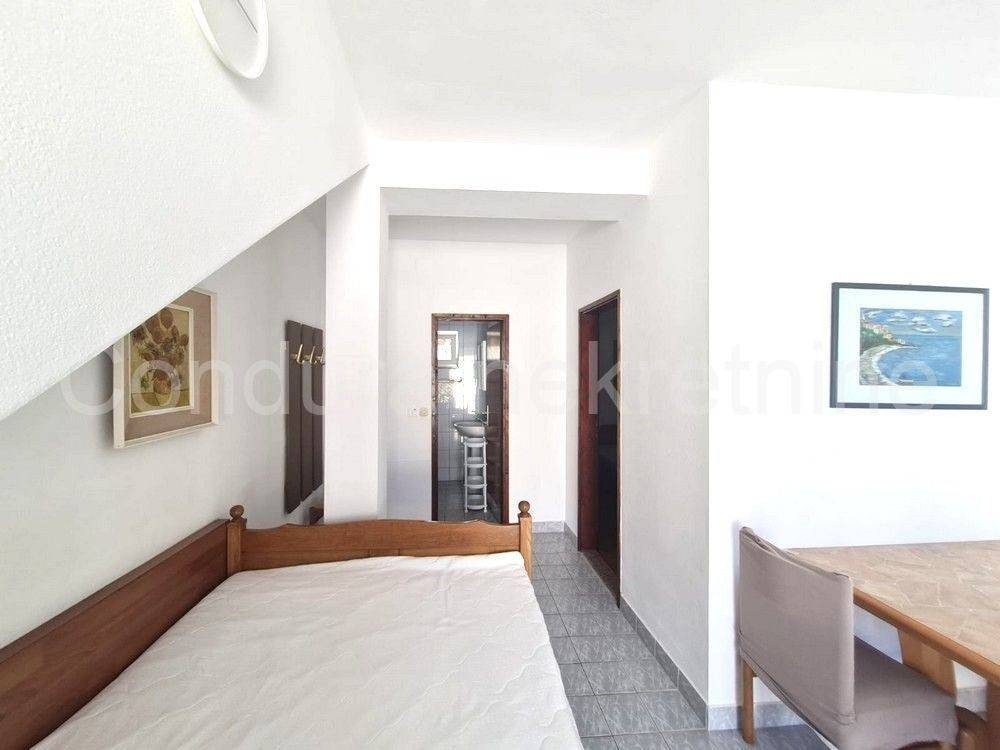 Apartman na moru, Prodaja, Vir, Vir