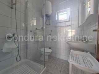 Apartman na moru, Prodaja, Vir, Vir