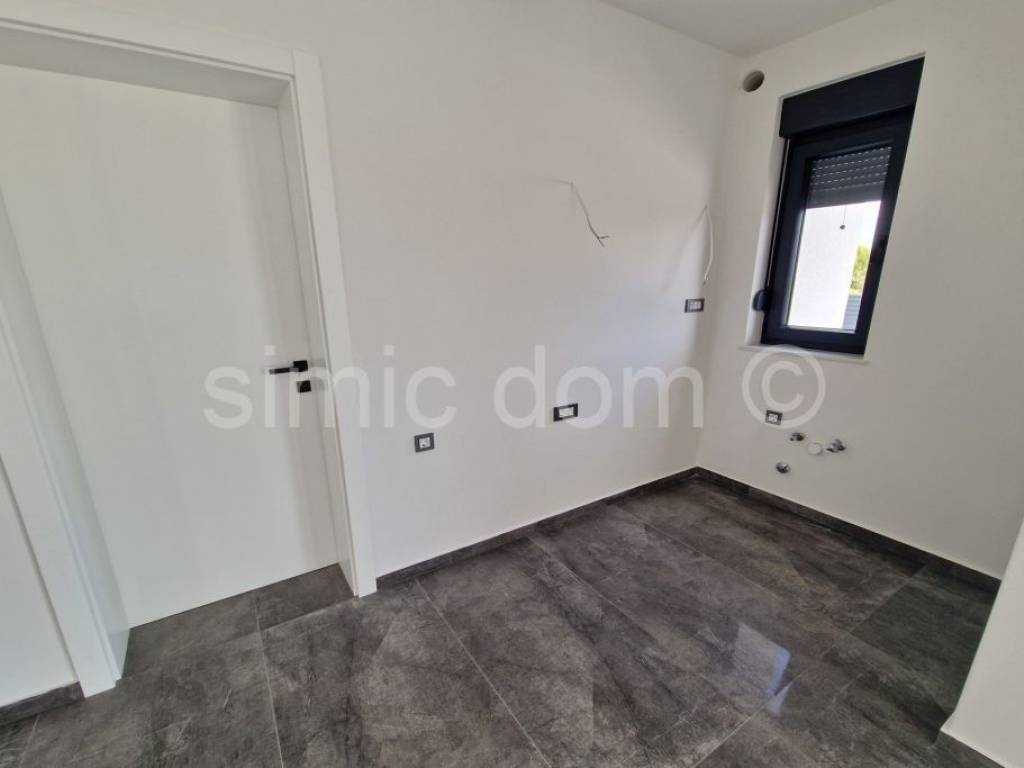 Apartman na moru, Prodaja, Murter, Murter