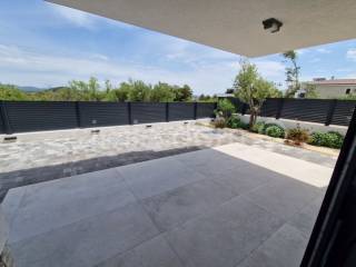 Apartman na moru, Prodaja, Murter, Murter
