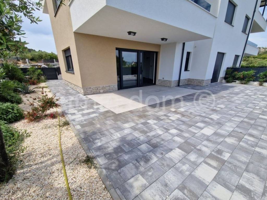 Apartman na moru, Prodaja, Murter, Murter