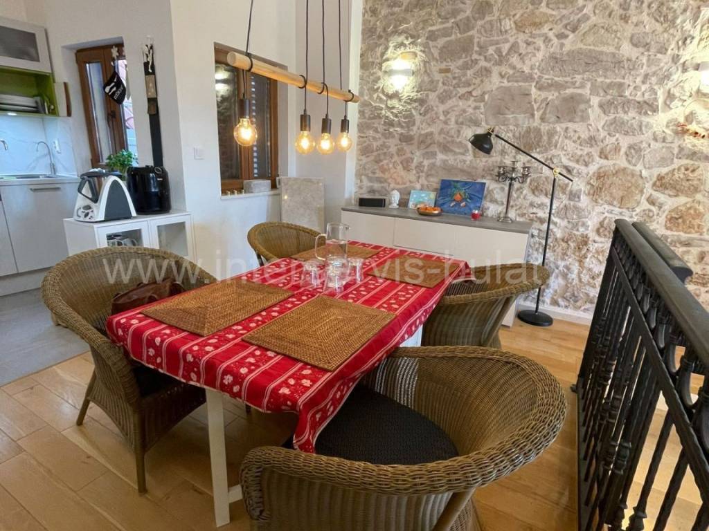 Stambeno poslovni objekt, Prodaja, Vodice, Vodice