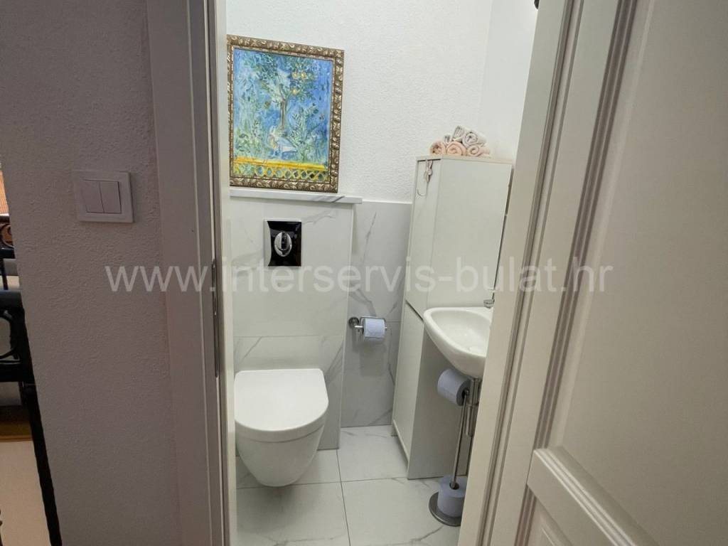 Stambeno poslovni objekt, Prodaja, Vodice, Vodice