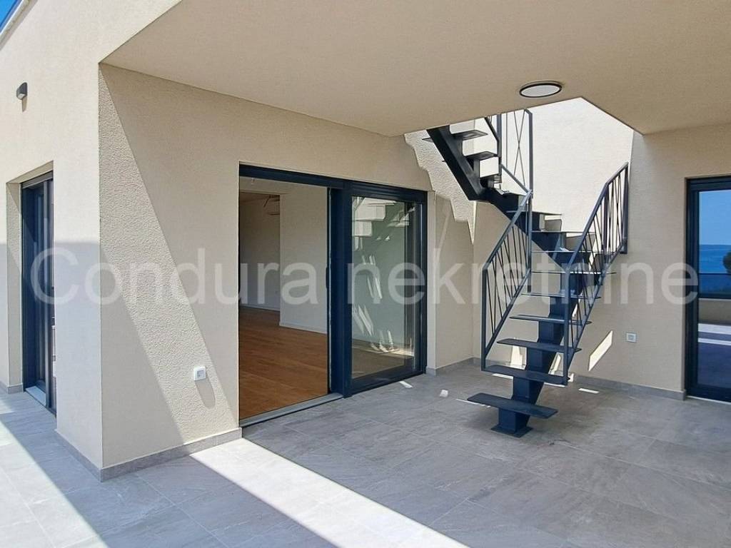 Apartman na moru, Prodaja, Privlaka, Privlaka