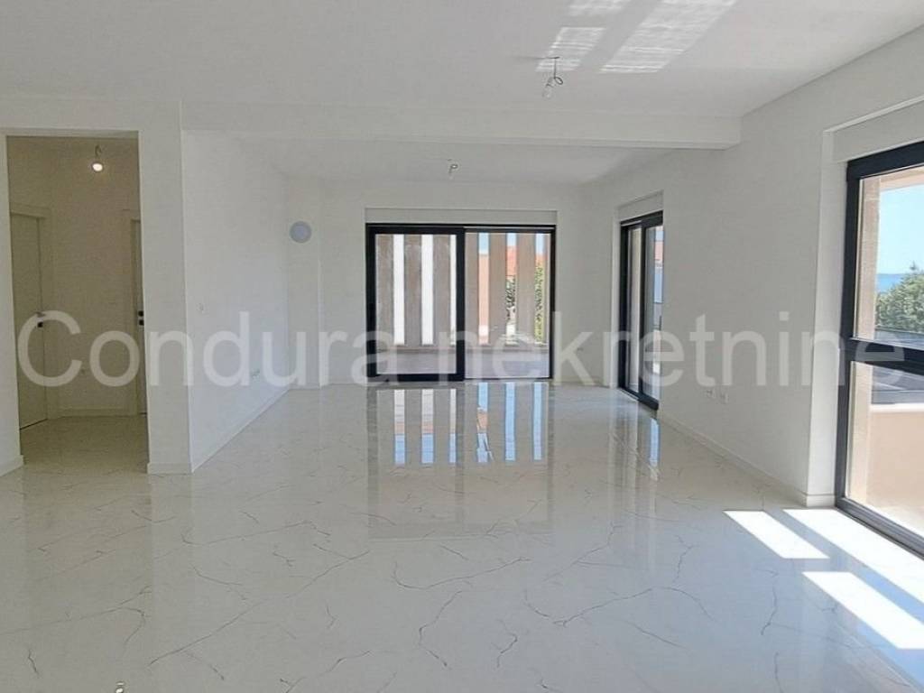 Apartman na moru, Prodaja, Privlaka, Privlaka