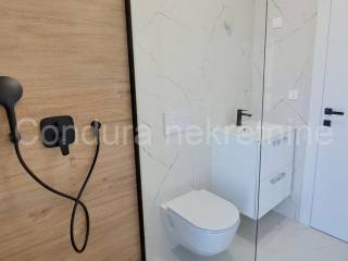 Apartman na moru, Prodaja, Privlaka, Privlaka
