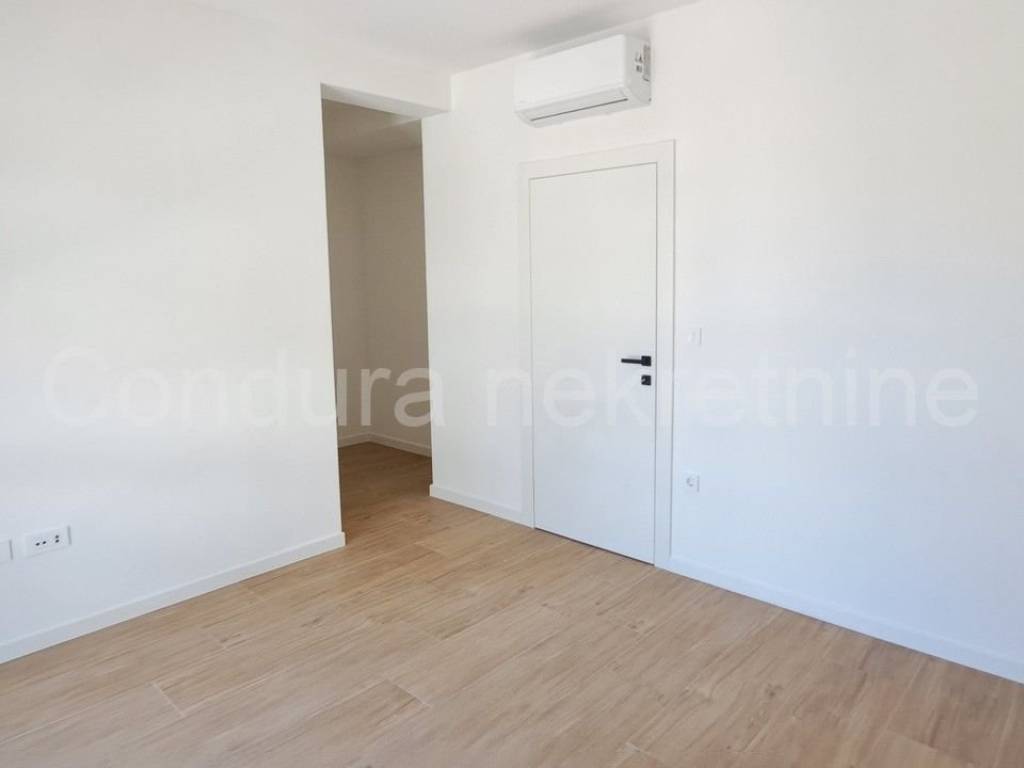 Apartman na moru, Prodaja, Privlaka, Privlaka