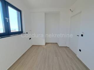 Apartman na moru, Prodaja, Nin, Zaton