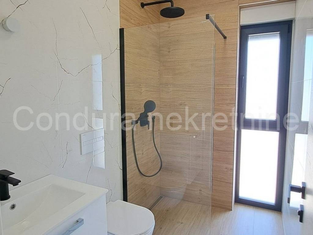 Apartman na moru, Prodaja, Privlaka, Privlaka