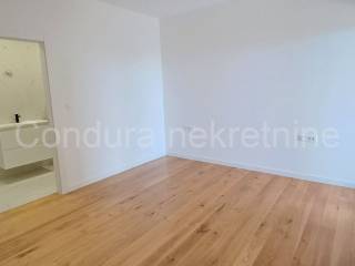 Apartman na moru, Prodaja, Privlaka, Privlaka