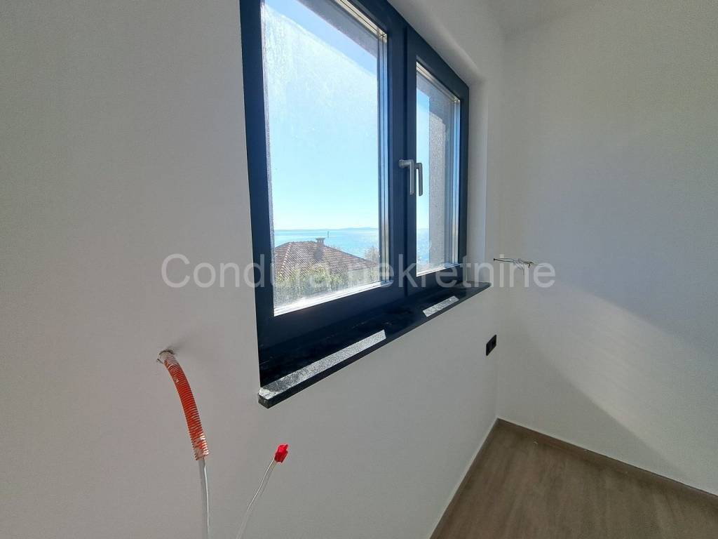 Apartman na moru, Prodaja, Nin, Zaton