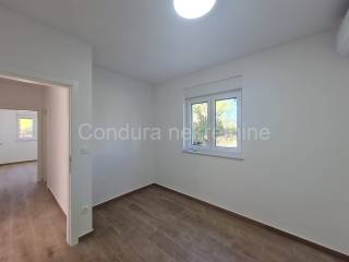 Apartman na moru, Prodaja, Vir, Vir