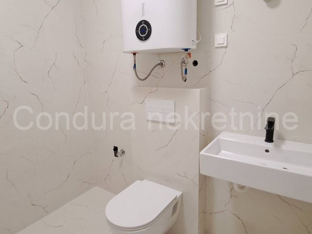 Apartman na moru, Prodaja, Privlaka, Privlaka
