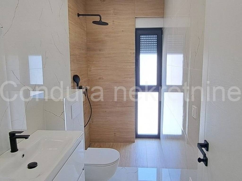 Apartman na moru, Prodaja, Privlaka, Privlaka