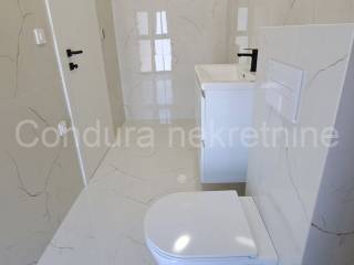 Apartman na moru, Prodaja, Privlaka, Privlaka