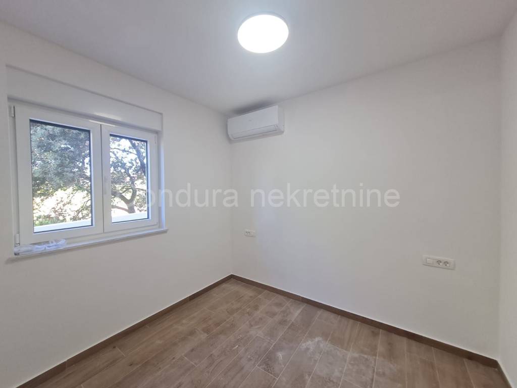 Apartman na moru, Prodaja, Vir, Vir