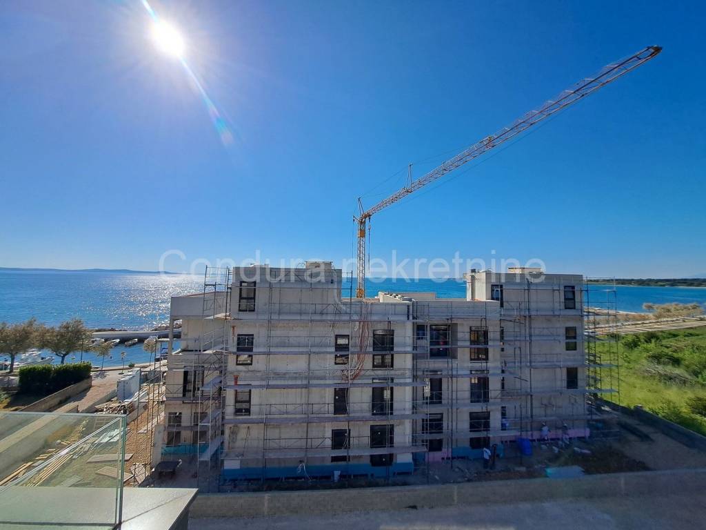 Apartman na moru, Prodaja, Nin, Zaton