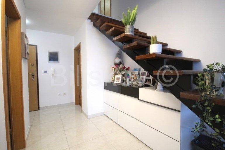 Stan u zgradi, Prodaja, Solin - Okolica, Kučine