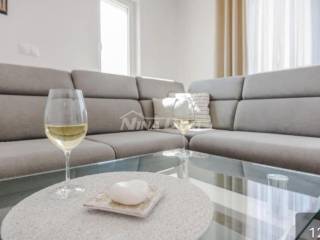 Apartmanska kuća, Prodaja, Vir, Vir