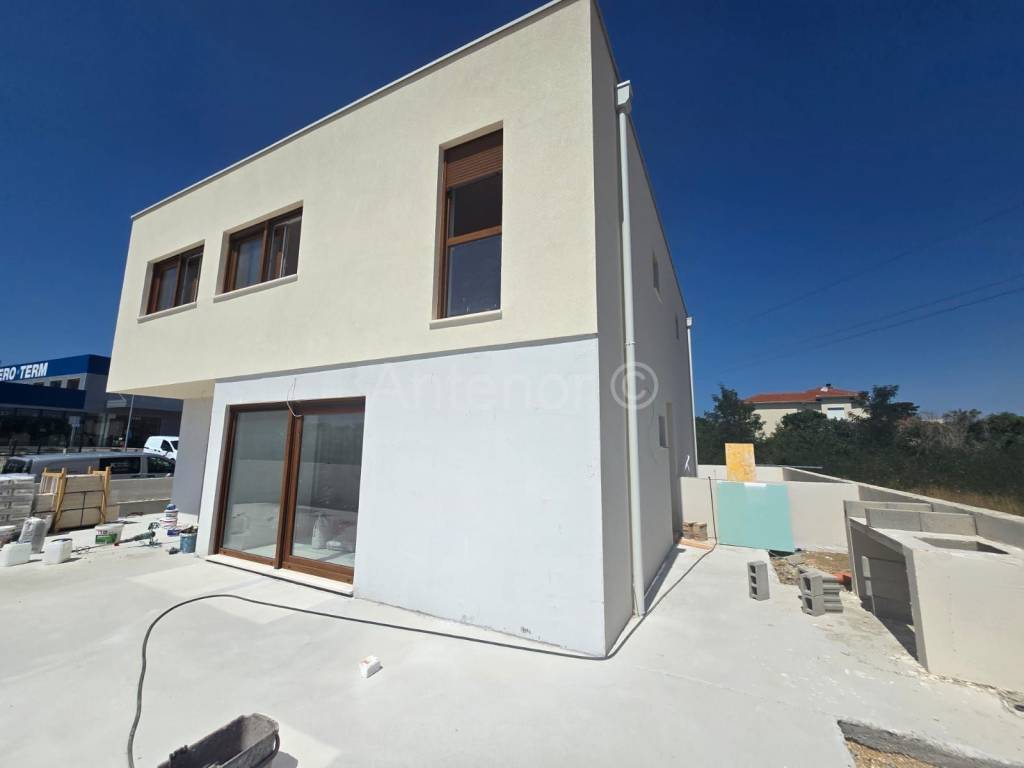 Dvojna kuća, Prodaja, Nin, Nin