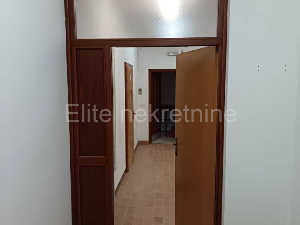 Poslovna zgrada, Najam, Viškovo, Viškovo
