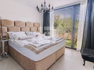 Privlaka (Zadar), moderna luksuzna vila sa bazenom, prodaja