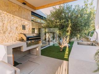 Privlaka (Zadar), moderna luksuzna vila sa bazenom, prodaja