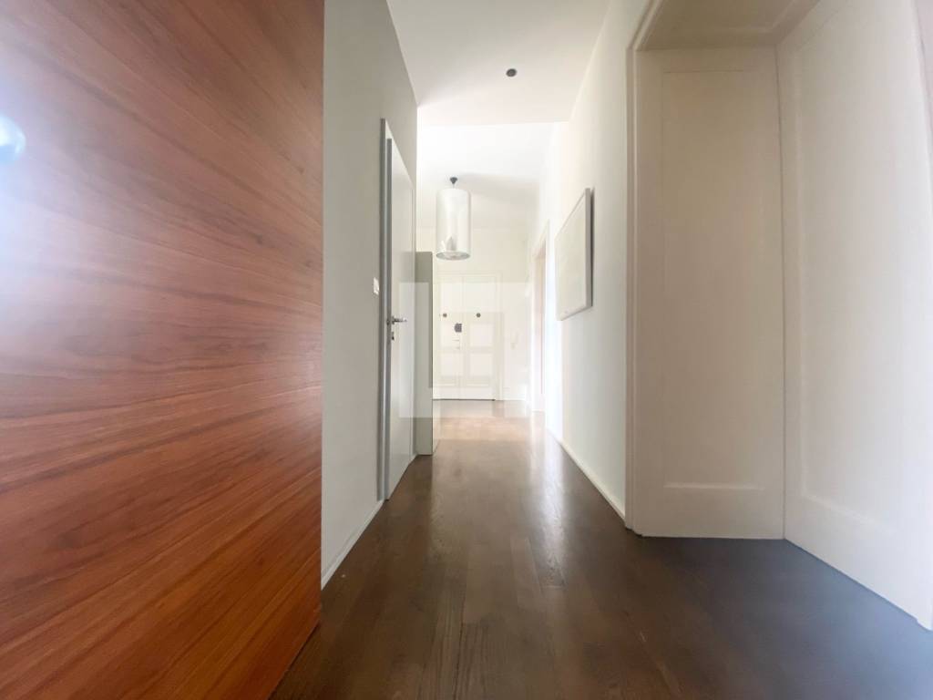 Medulićeva, namješten 3S stan, balkon, parking, najam