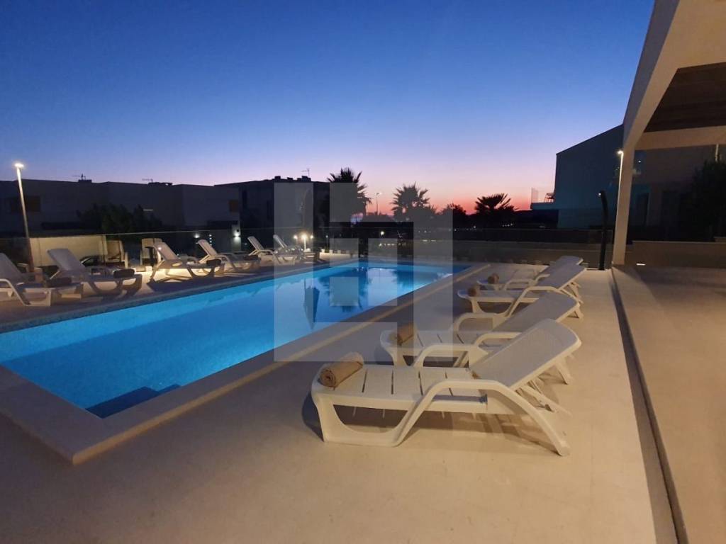 Novalja, luksuzna 5S vila, bazen, pogled na more, prodaja