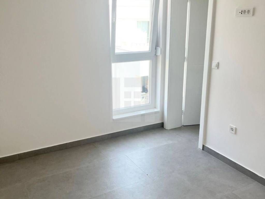 Novalja, nov luksuzan 4S penthouse, bazen, 2PM, prodaja