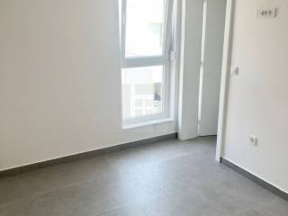 Novalja, nov luksuzan 4S penthouse, bazen, 2PM, prodaja