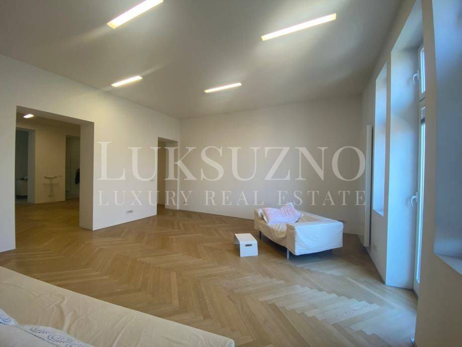 Zagreb, Cvjetni trg, luksuzan stan / ured 135m2, prodaja