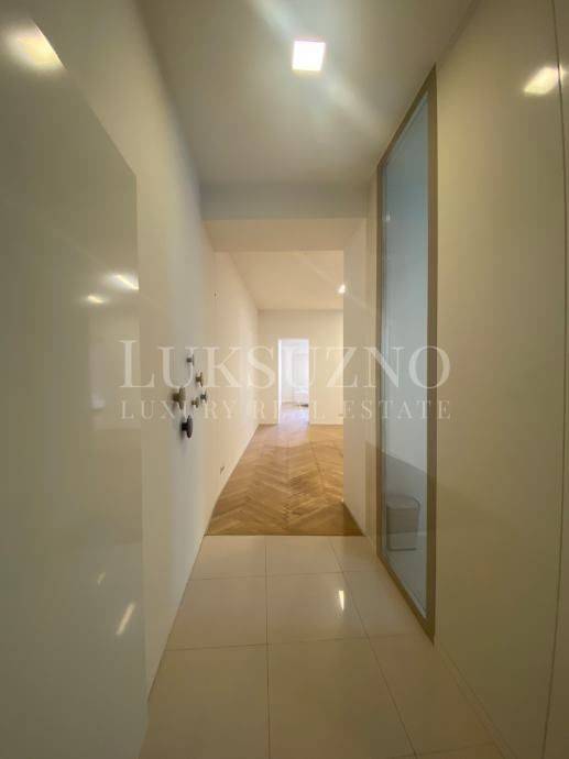 Zagreb, Cvjetni trg, luksuzan stan / ured 135m2, prodaja
