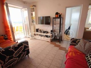 Stan u zgradi, Prodaja, Supetar, Supetar