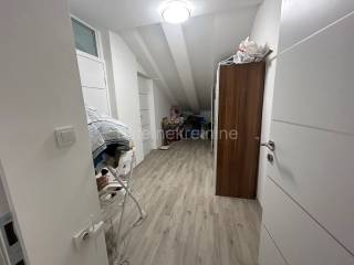 Stan u starijoj zgradi, Prodaja, Pula, Pula