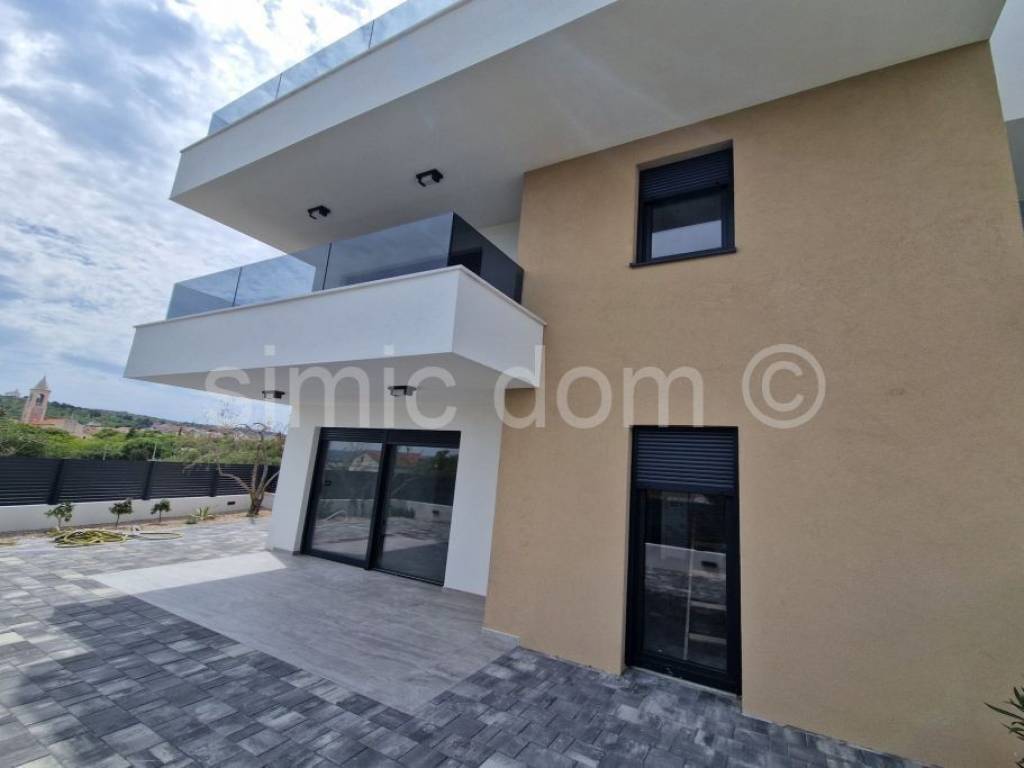 Apartman na moru, Prodaja, Murter, Murter