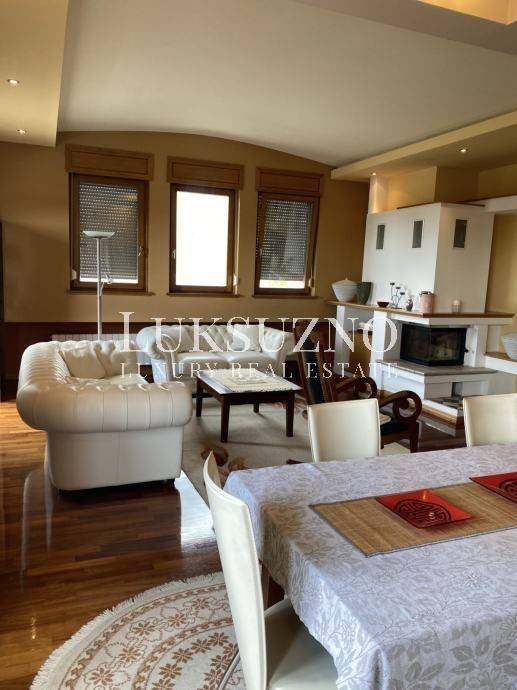 Pantovčak, luksuzan penthouse, namješten, parking, najam