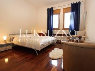 Pantovčak, luksuzan penthouse, namješten, parking, najam