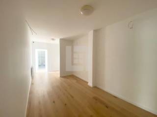 Jelenovac, luksuzan 5S stan, vrt, garaža, parking, prodaja